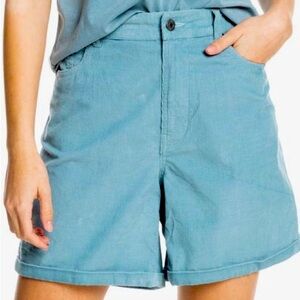 Rare Quiksilver Women’s corduroy rolled shorts